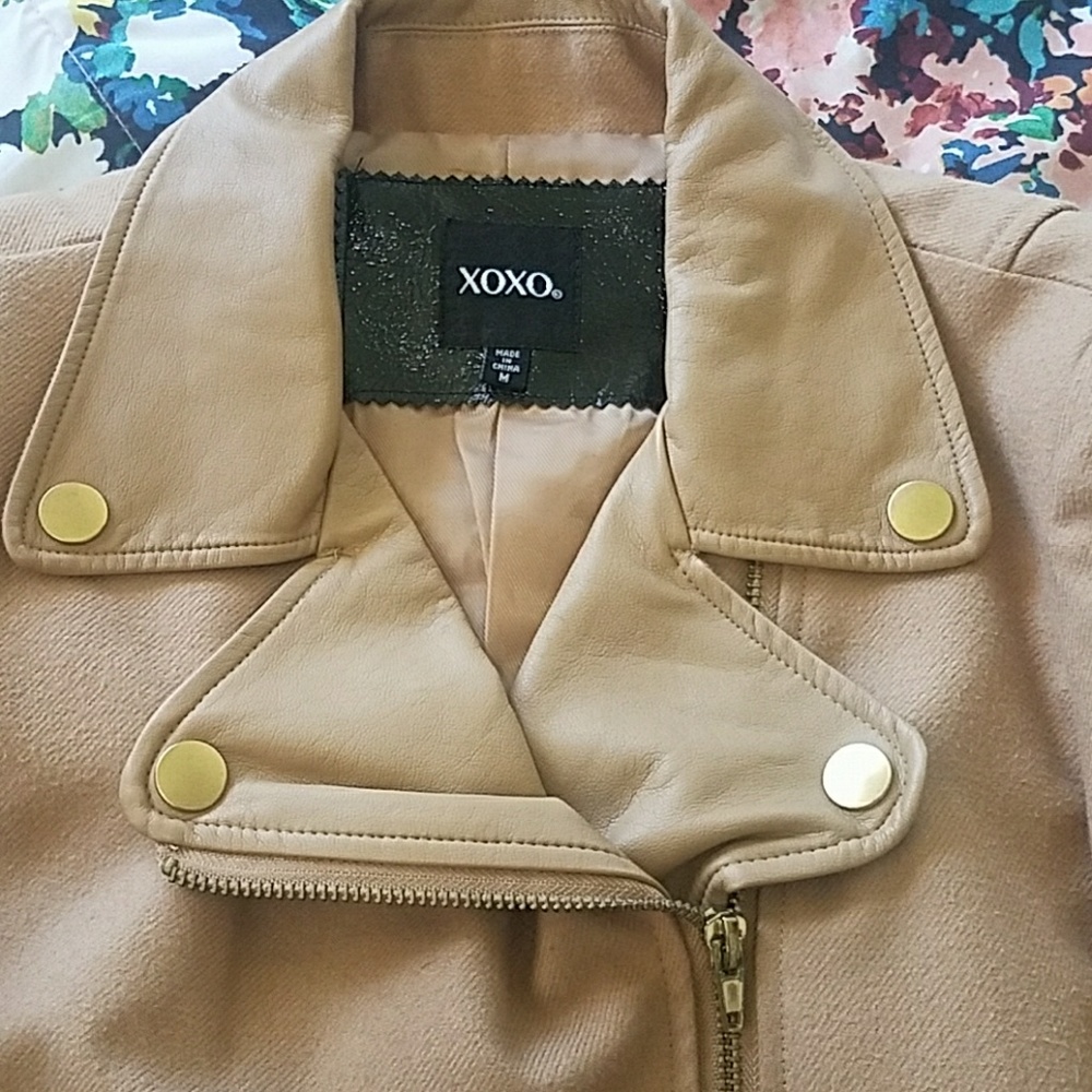 Jacket - Picture 4 of 4